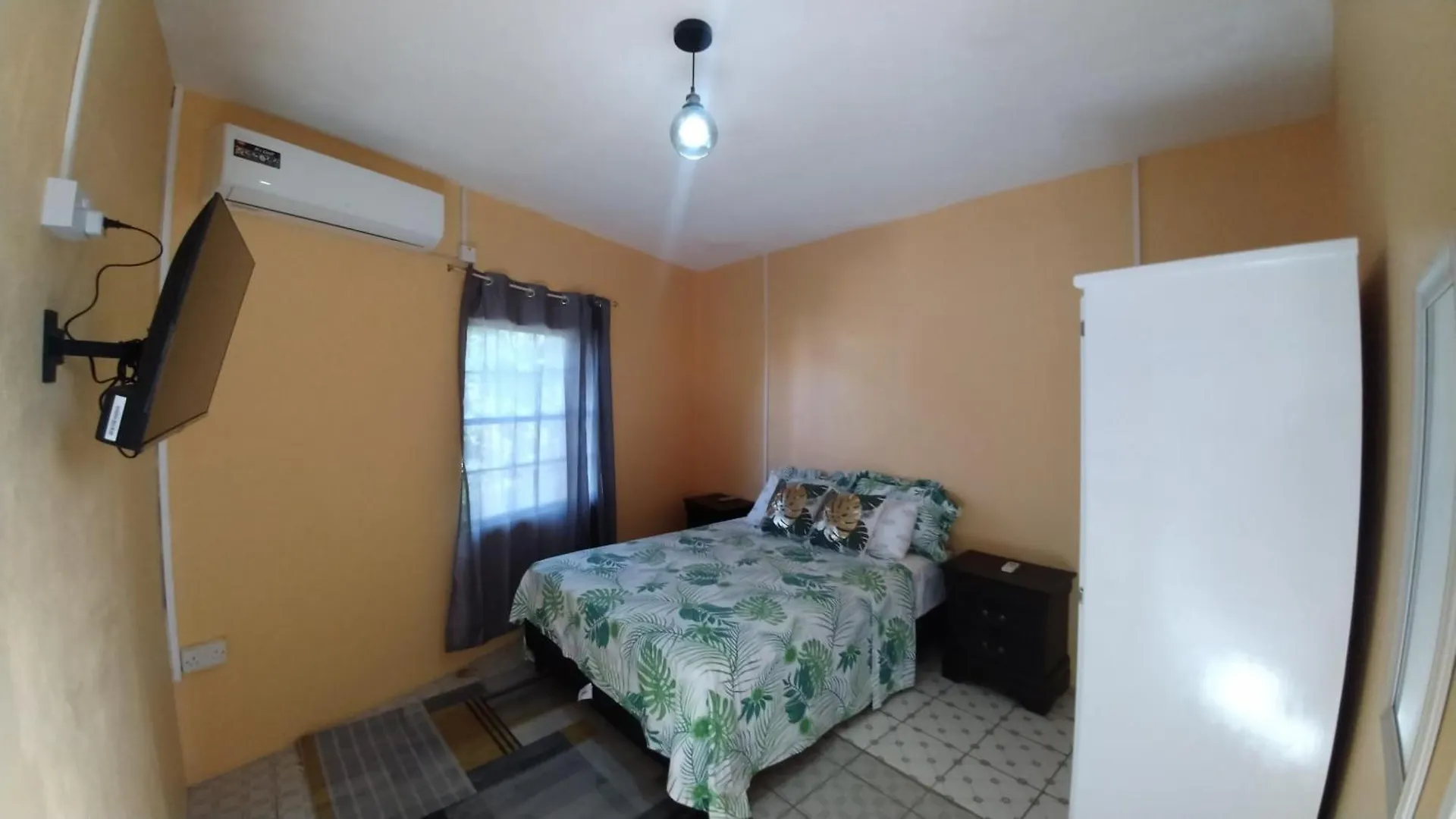 Southern Haven Cabin Laborie 0*,