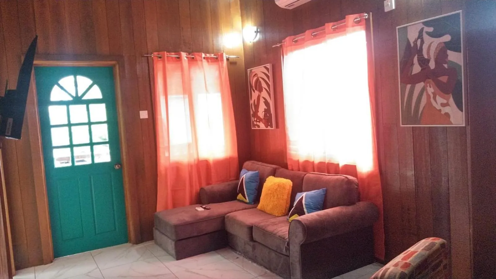 Southern Haven Cabin Laborie 0*,